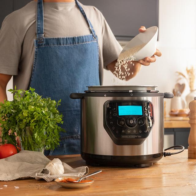 Olla programable Olla GM H Deluxe Fry de 6 litros de capacidad con cabezal freidora aire y báscula
